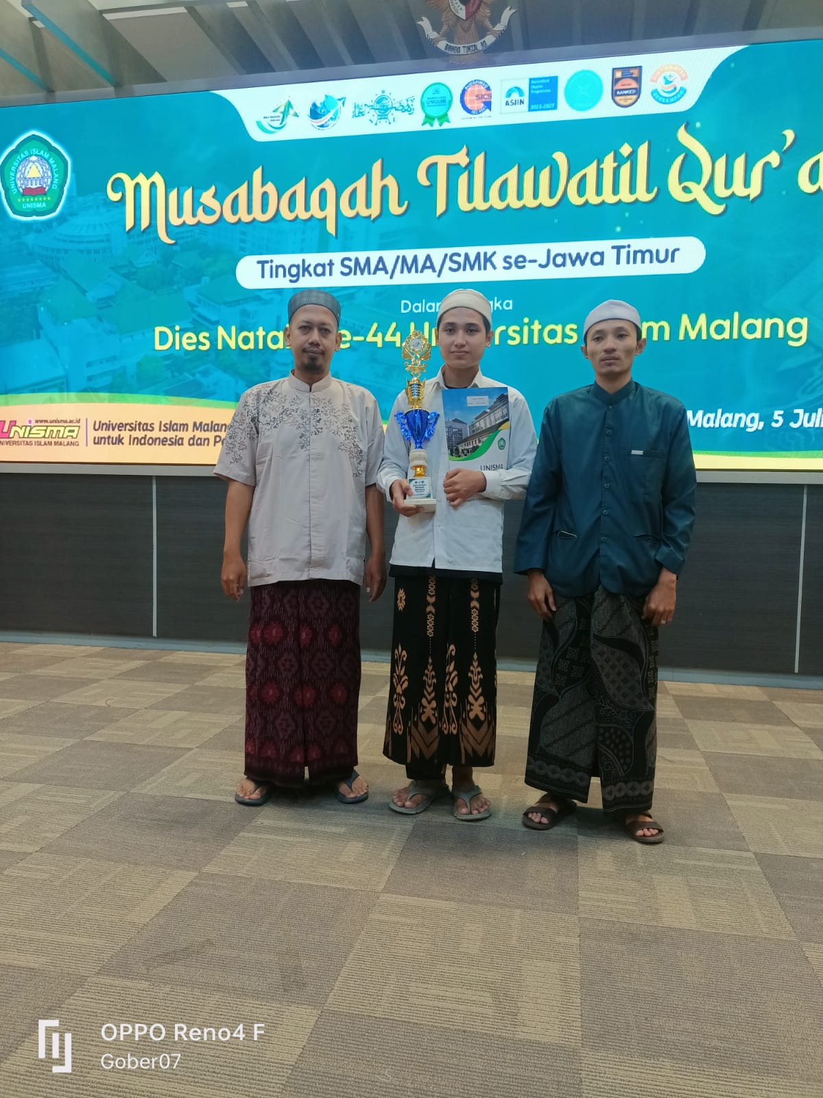 JUARA 2 MHQ TINGKAT SLTA Se-JAWA TIMUR TAHUN 2025