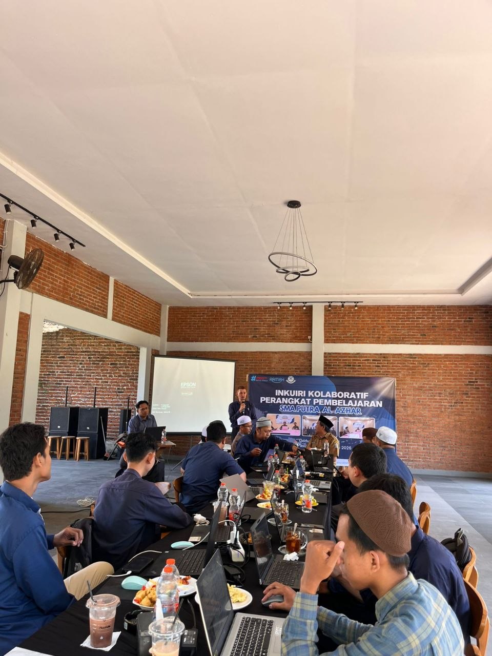 SMA PUTRA AL AZHAR - Kegiatan Inquiry Kolaboratif Guru (2)